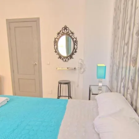 Guests House Mercado Homestay Malaga